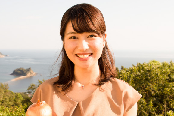 写真：福原 真里奈（バストアップ）